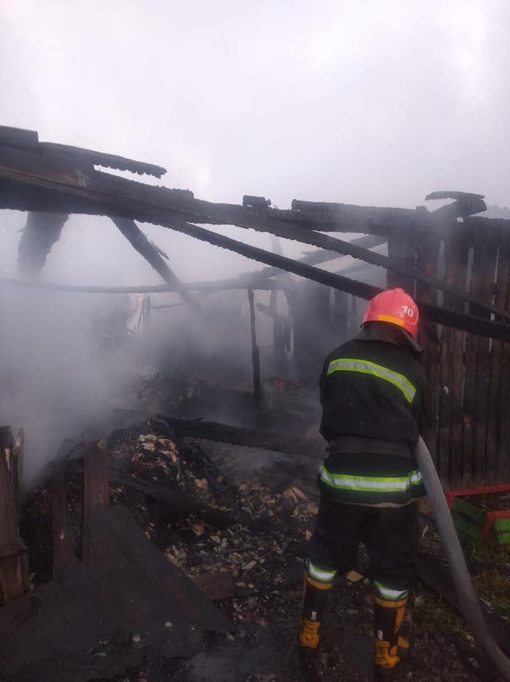 На Рокитнівщині сьогодні вранці спалахнула пожежа