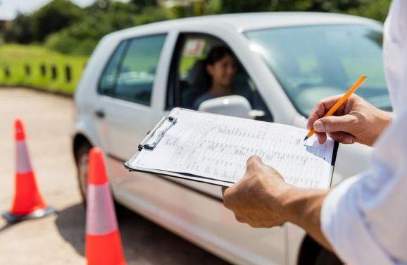 В Україні змінили правила видачі прав та складання водійських іспитів В Україні змінили правила видачі прав та складання водійських іспитів