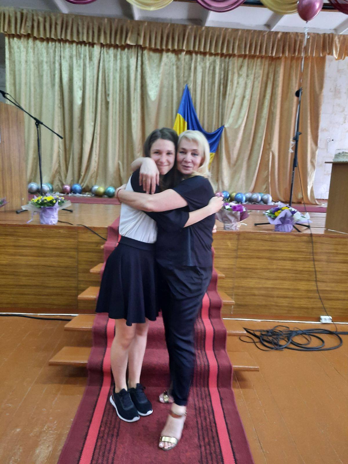 Рівненські випускники почали отримувати медалі