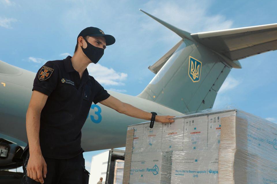 Україна передала гуманітарну допомогу для Бейрута (ФОТО)