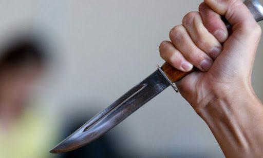 Затримали рівнянина, який накинувся на поліцейського з ножем