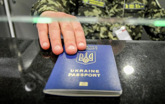 Україна призупиняє безвіз з Білоруссю