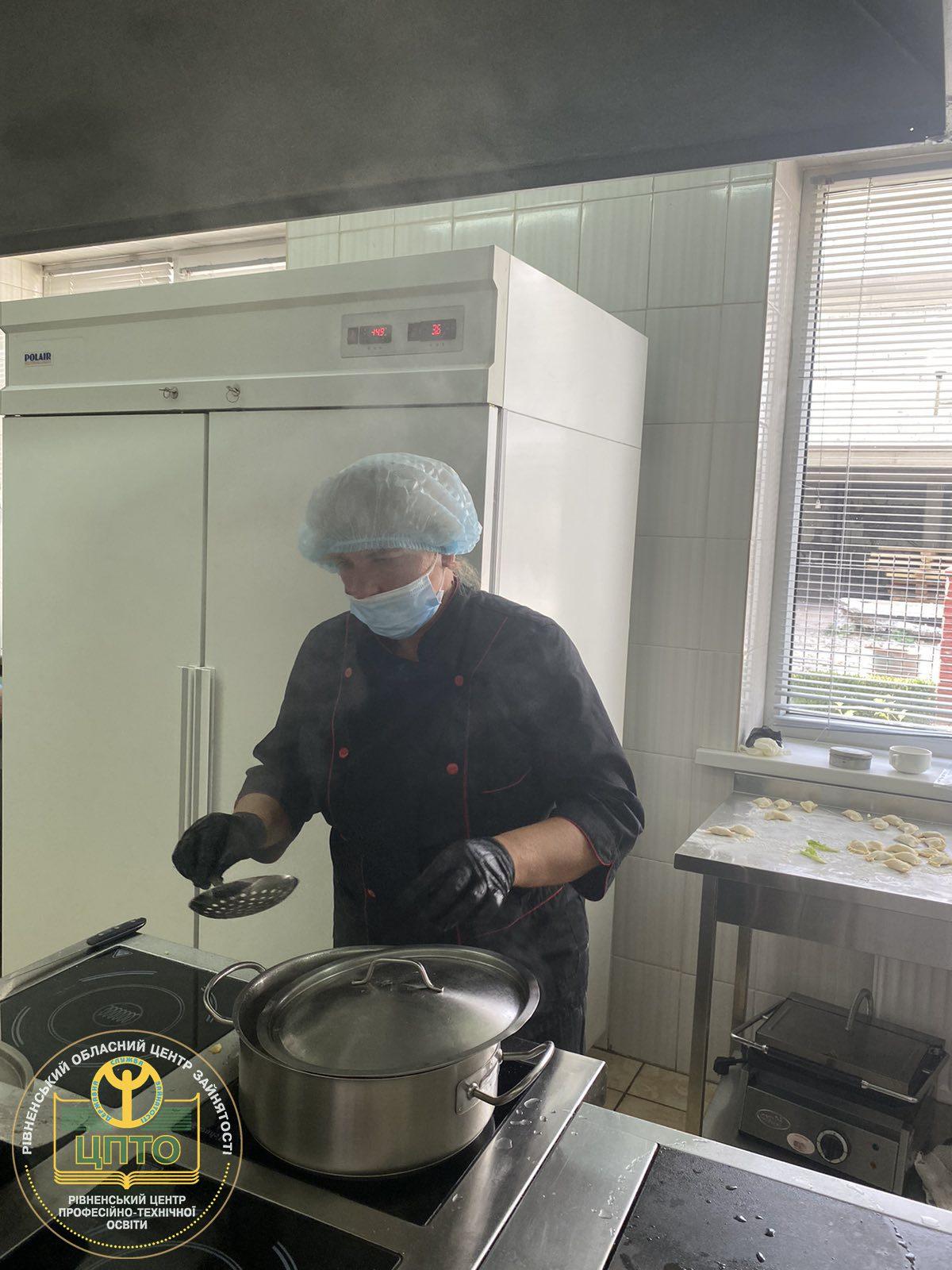Від Костополя до Тернополя працюють кухарі з Рівненською освітою