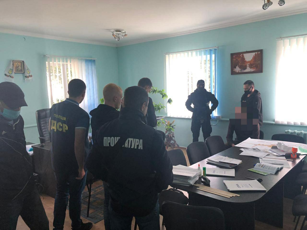 На хабарі затримали голову ОТГ Рівненщини На хабарі затримали голову ОТГ Рівненщини