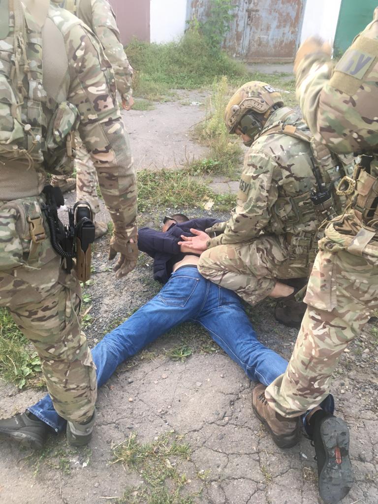 Контррозвідка СБУ затримала агента ФСБ РФ під час спроби вчинення диверсії на Рівненщині