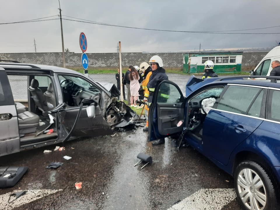 Лобове зіткнення на трасі “Київ Чоп”: загинула вагітна жінка Лобове зіткнення на трасі “Київ Чоп”: загинула вагітна жінка