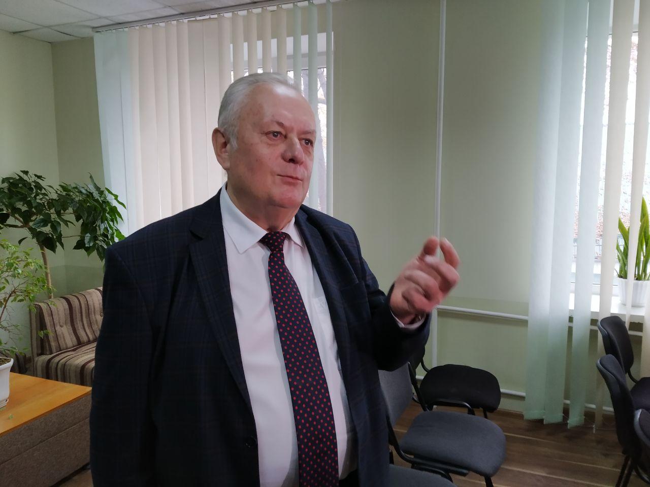 Володимир ХОМКО: Рівне живе нормальним життям, у нового мера значних проблем не буде