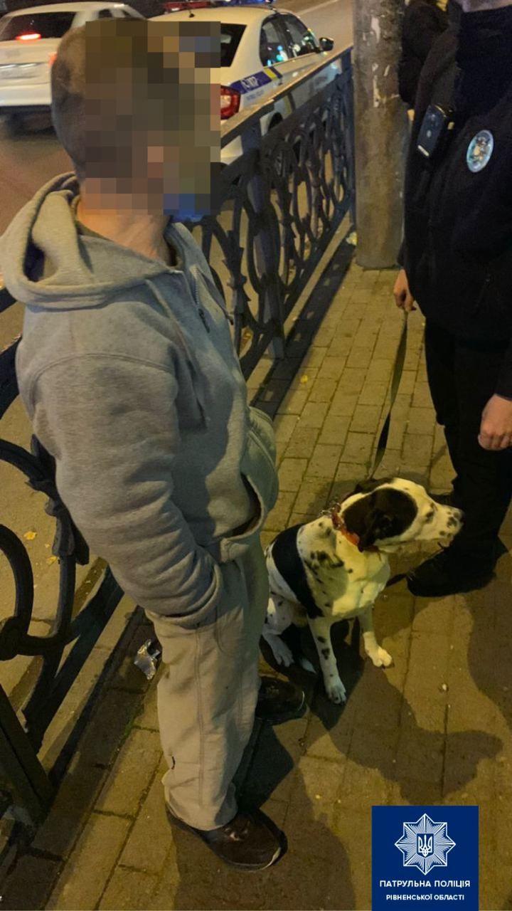 В Рівному затримали чоловіка, який бив собаку