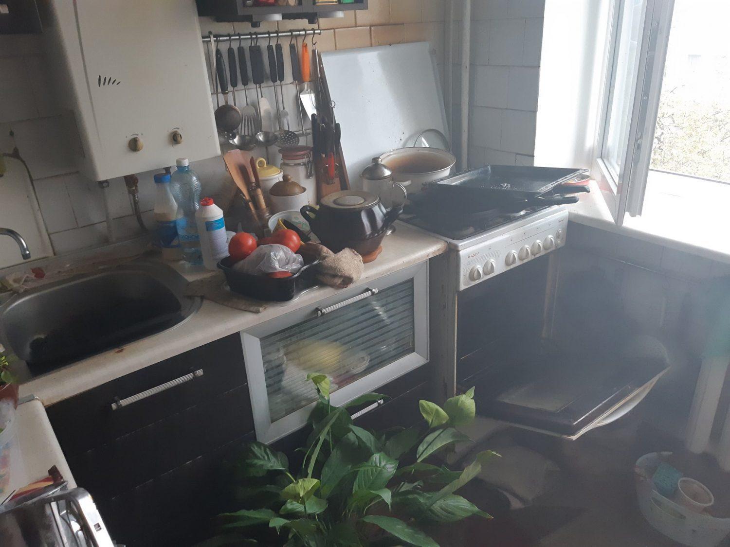 Через горіхи в духовці ледь не згоріла квартира в Рівному
