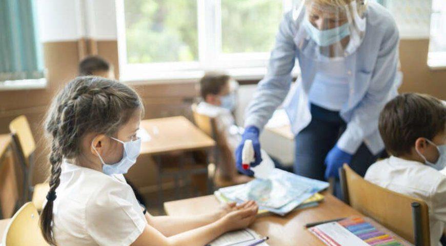 Як відбувається освітній процес у школах Рівненщини?