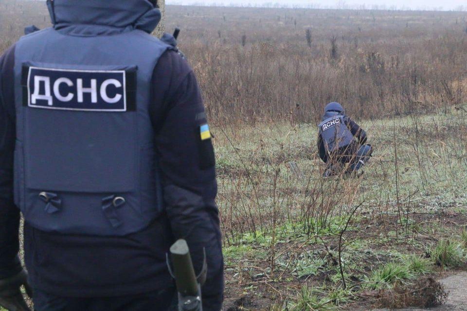 Рівненській район: піротехніки знищили 26 артилерійських снарядів 