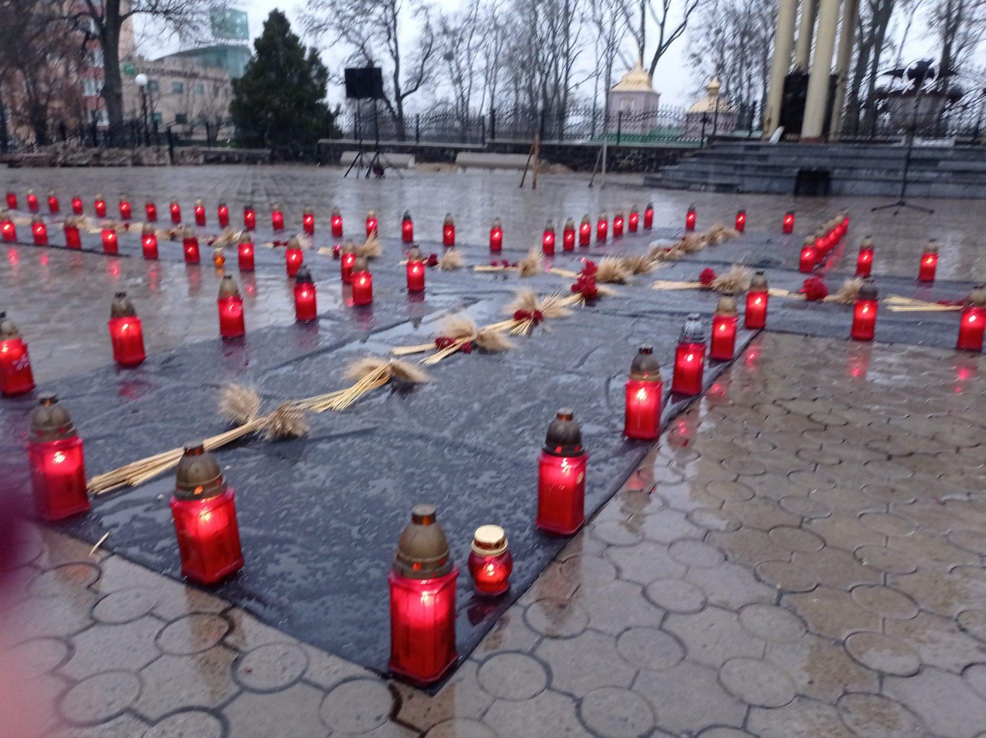 У Рівному вшанували пам’ять жертв голодоморів