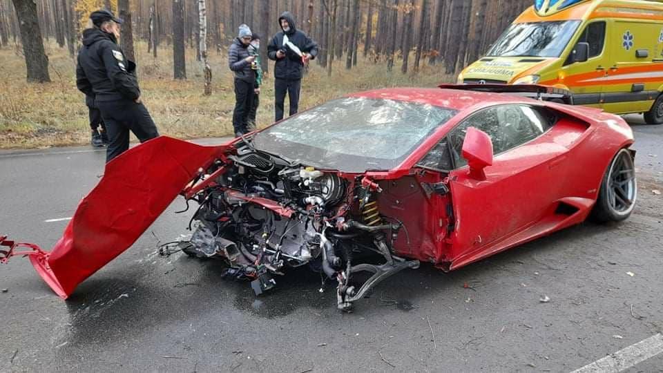 Біля Києва під час зйомок фільму розбився автомобіль ламборджині
