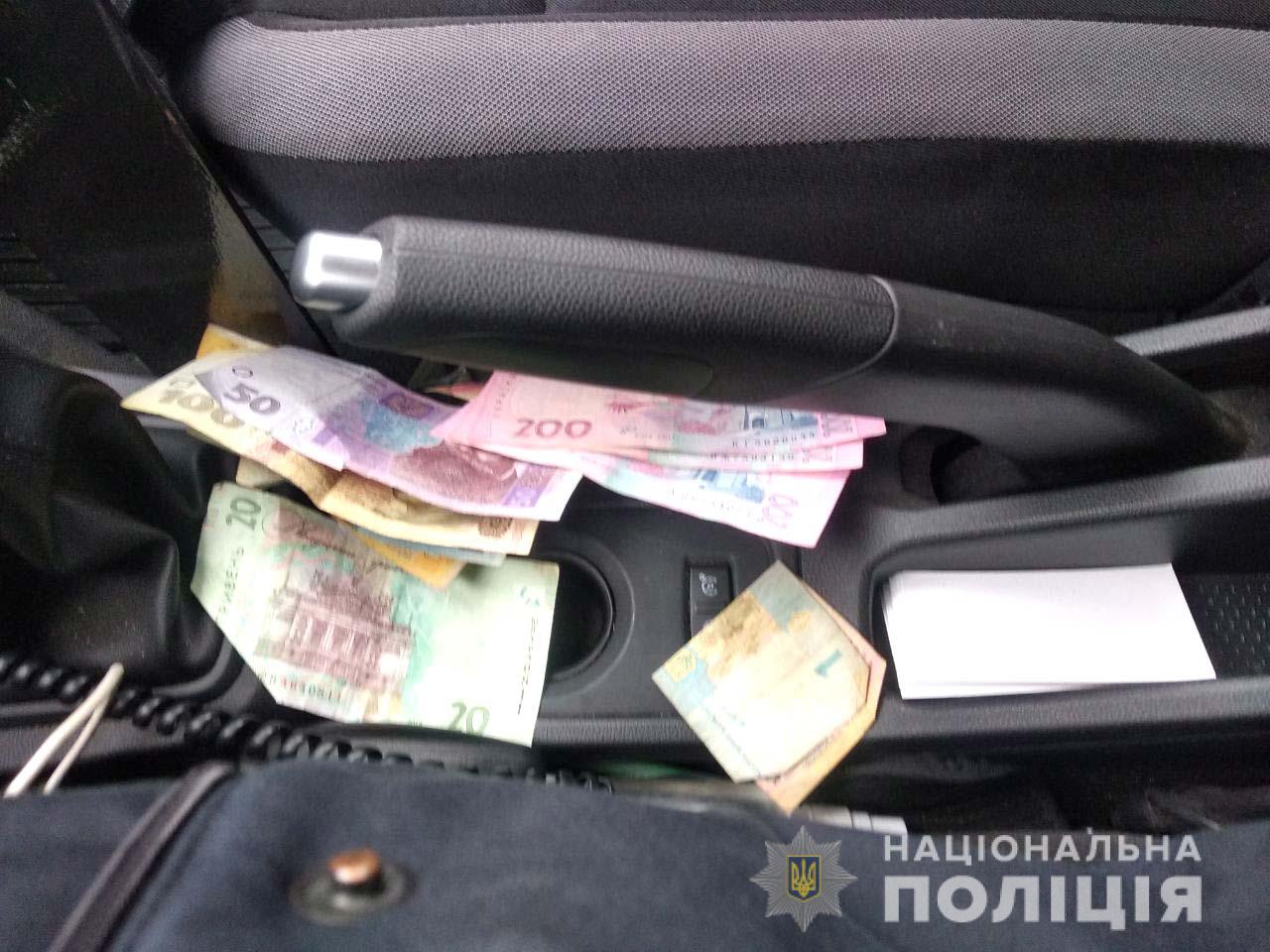 На Рівненщині водій напідпитку намагався відкупитися від поліції