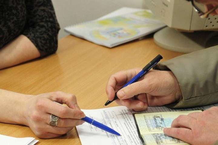 В Україні у десятки разів зросте держмито на оформлення документів