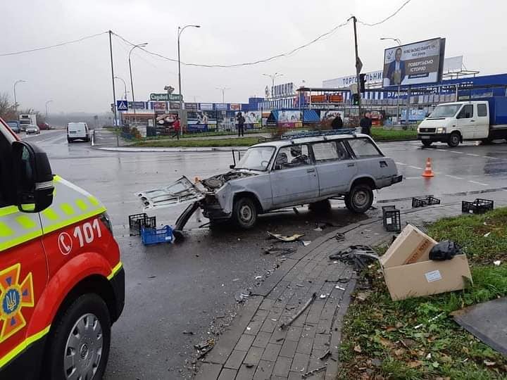 Неподалік Епіцентру у Рівному трапилась ДТП
