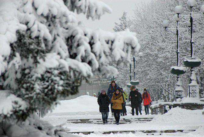 У Рівне прийшла сніжна зима