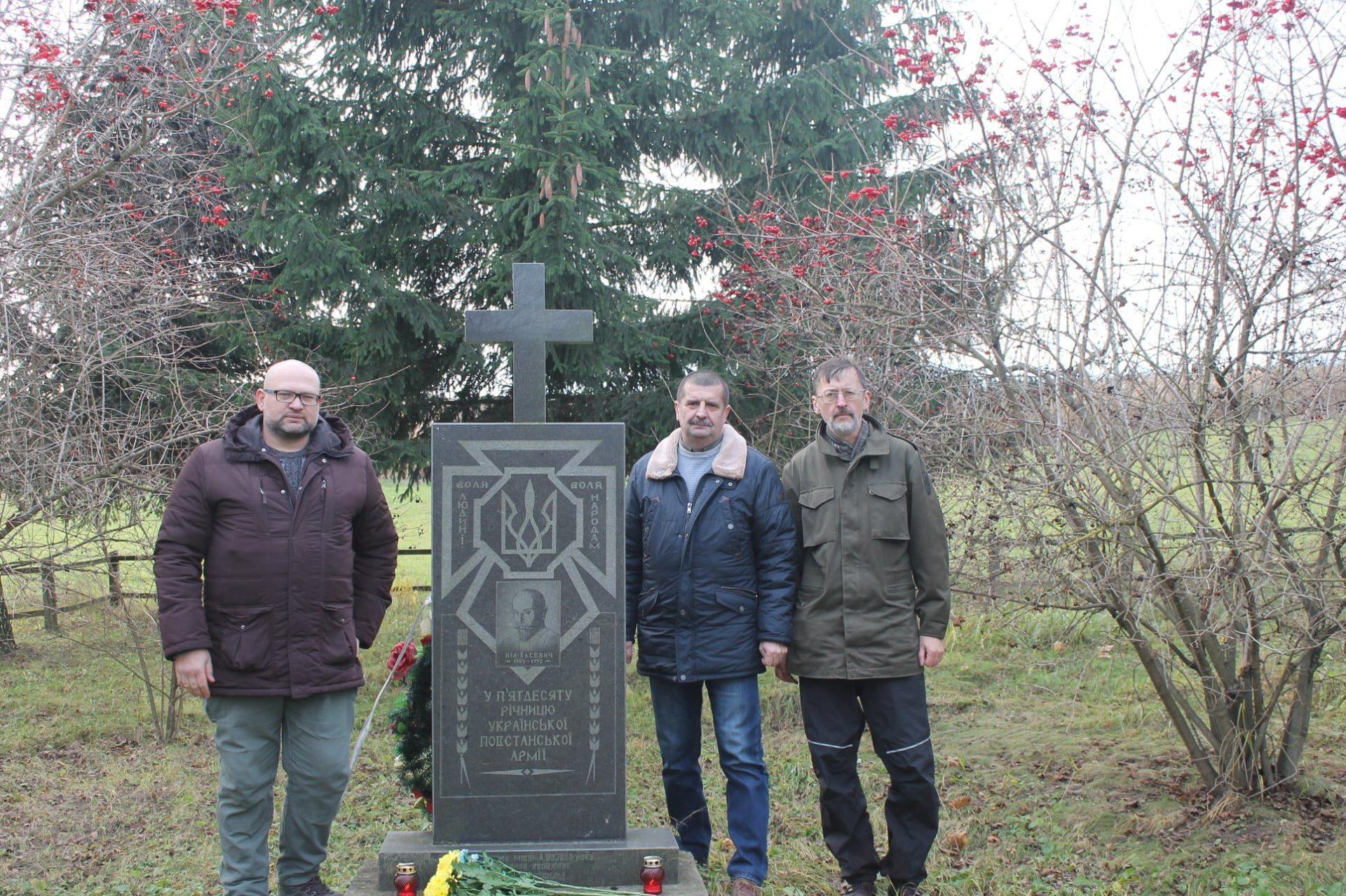 сухівці_ніл_хасевич