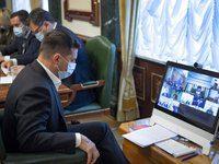 Зеленський і Єрмак через коронавірус госпіталізовані в “Феофанію” Зеленський і Єрмак через коронавірус госпіталізовані в “Феофанію”