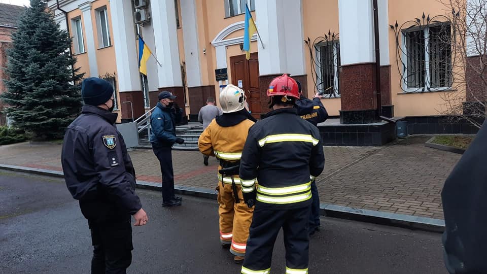Інформація про замінування Рівненського апеляційного суду не підтвердилася