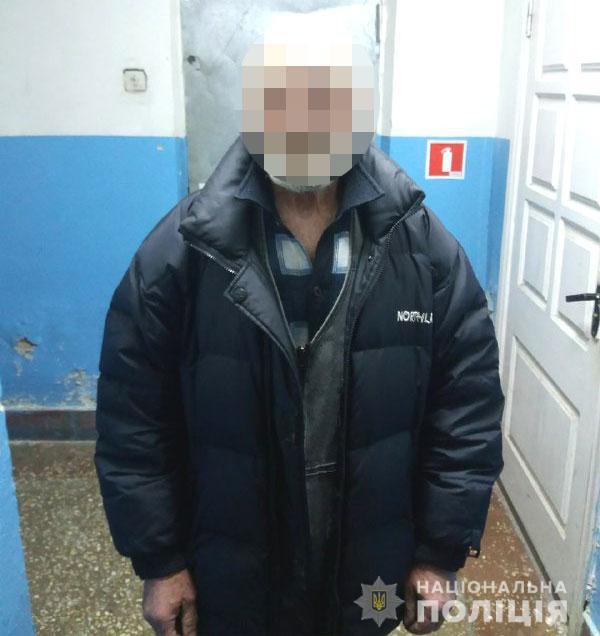 Поліцейські Рівненщини впіймали двох чоловіків, які перебували у розшуку