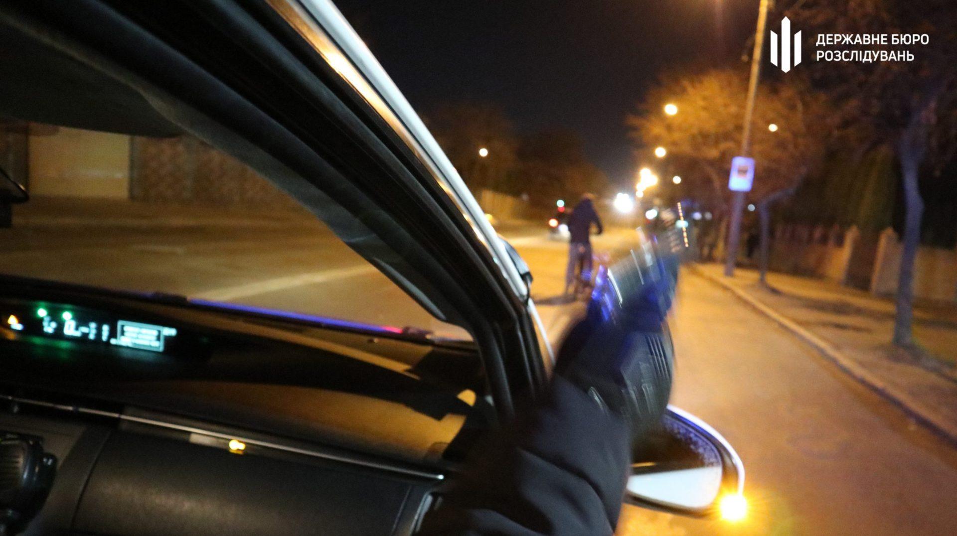 Патрульний поліцейський Рівного, який стріляв у велосипедиста постане перед судом