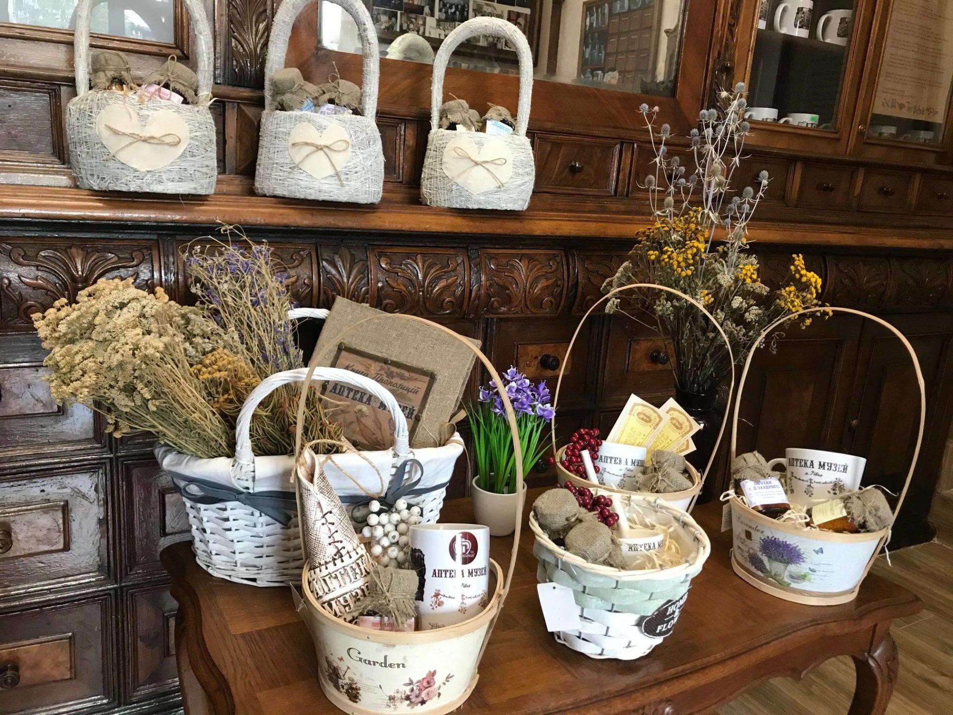 Рівняни обирають подарунки в незвичних місцях Рівняни обирають подарунки в незвичних місцях