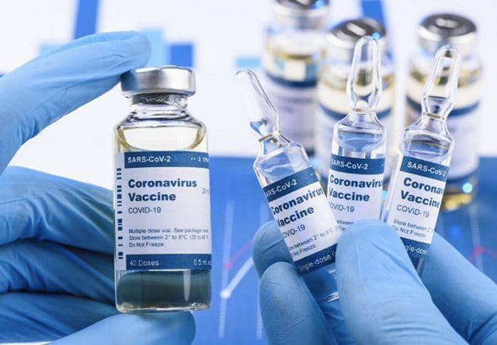 Масова вакцинація українців від COVID-19: у РНБО назвали ймовірні терміни