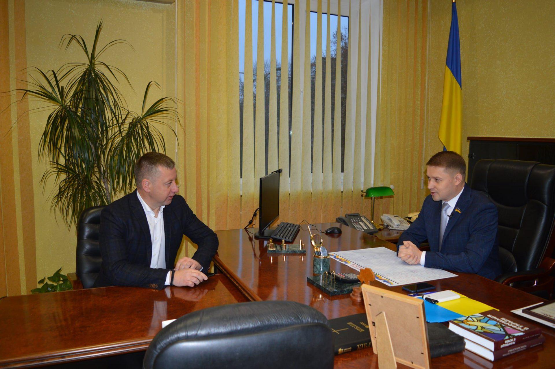 Розпочався перший робочий день у міського голови Рівного (Фото)
