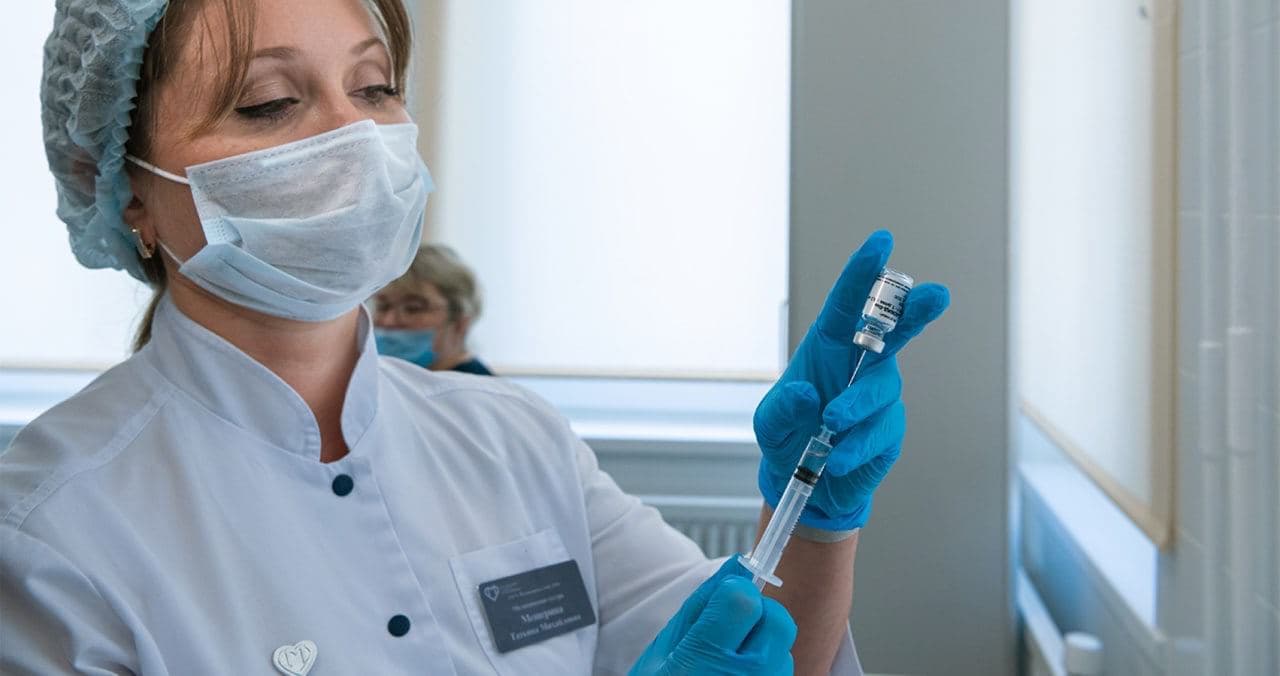 МОЗ планує вакцинувати від COVID-19 мешканців тимчасово окупованих територій України