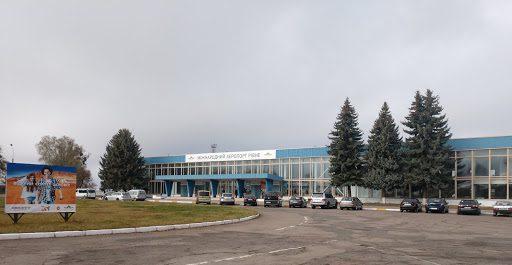 У Рівному шукають фірми, які поремонтують місцевий аеропорт
