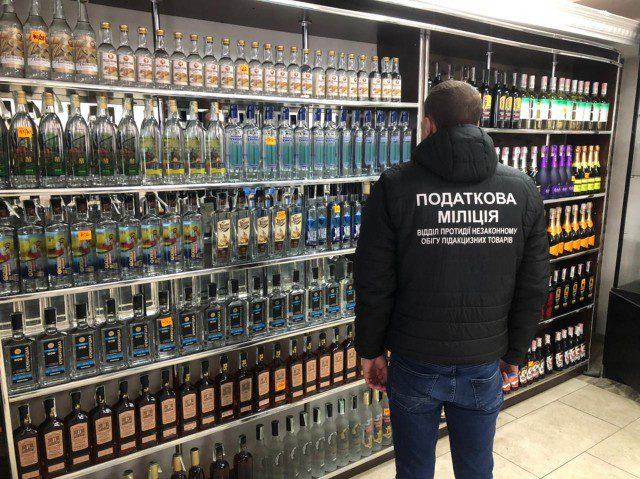 На Волинь із Рівного поставляли контрафактний алкоголь