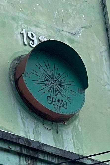 У Рівному знайшли годинник з минулого століття