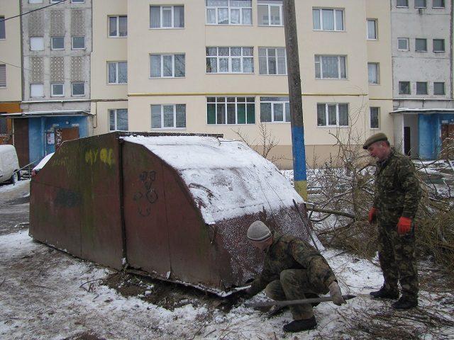 80 гаражів та 13 мафів демонтують у Рівному