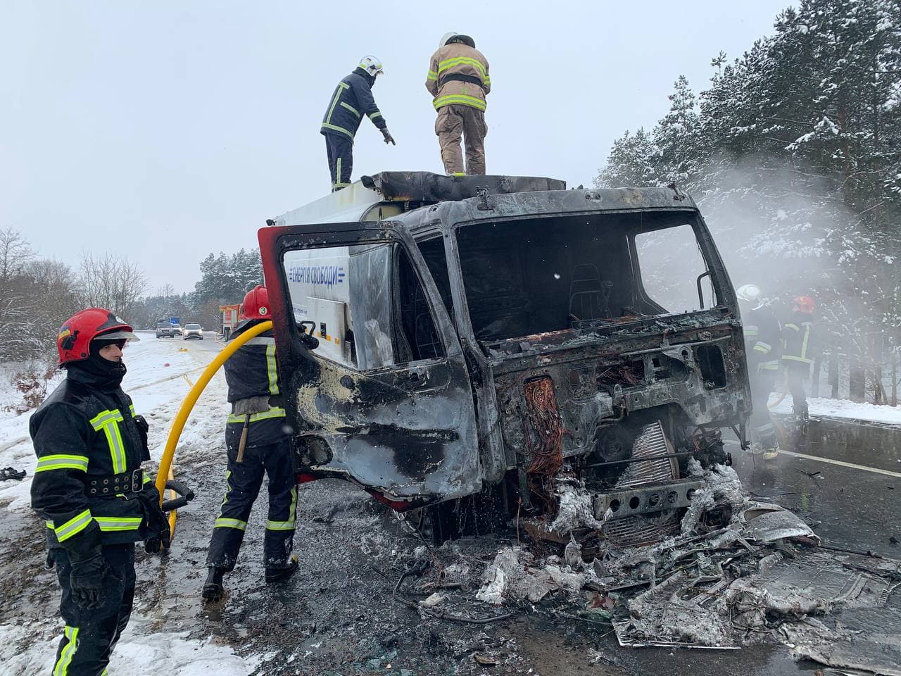 На Рівненщині запобігли масштабному вибуху пального
