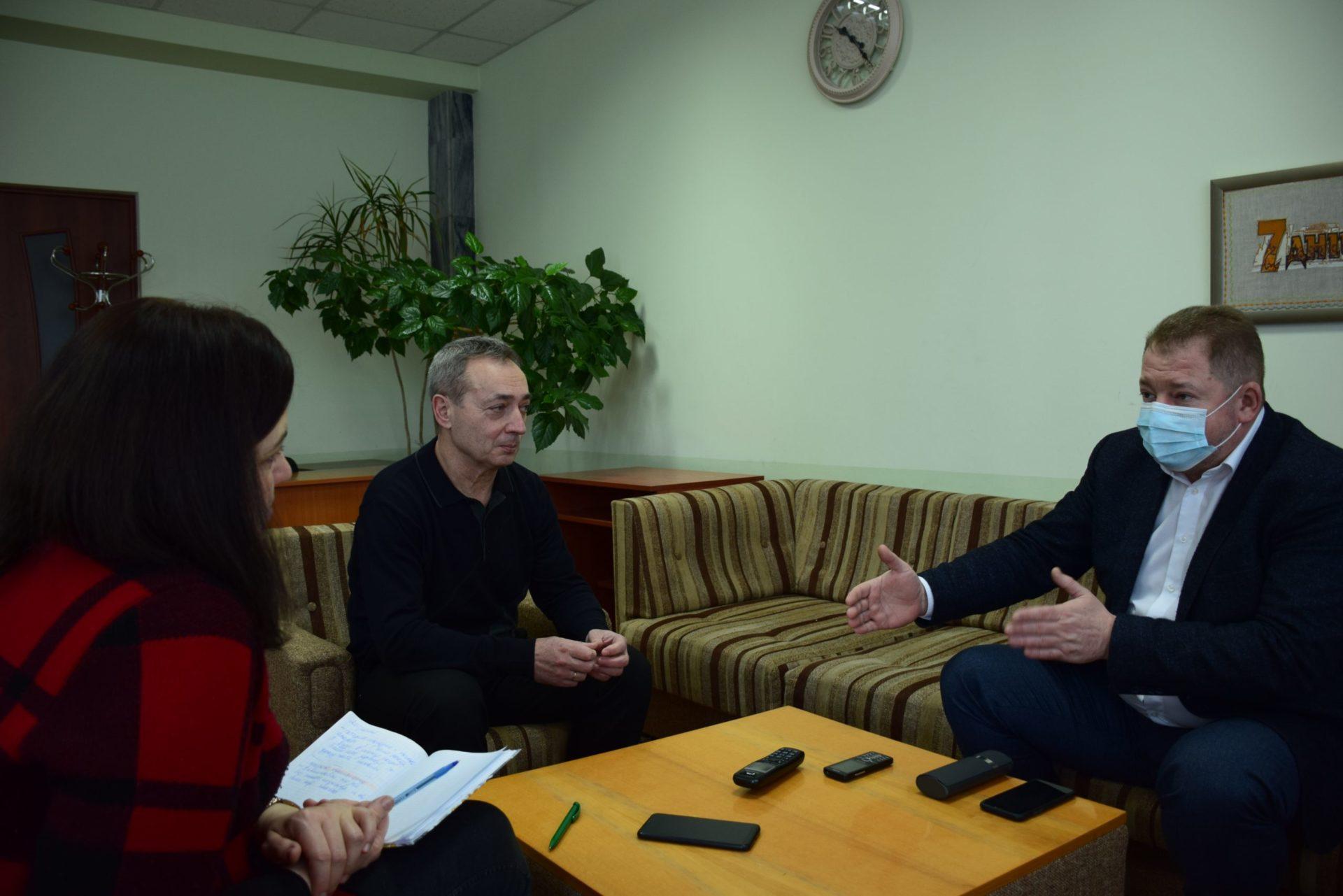 Рівненські податківці пояснили кому потрібен касовий апарат та що буде з податковими боргами