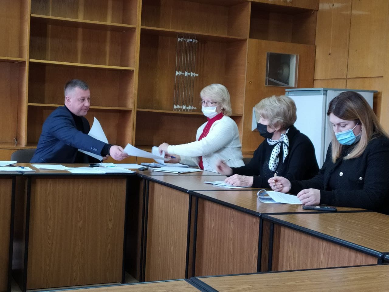 Сьогодні засідає тимчасова комісія Рівнеради з питання протидії хаотичної забудови міста