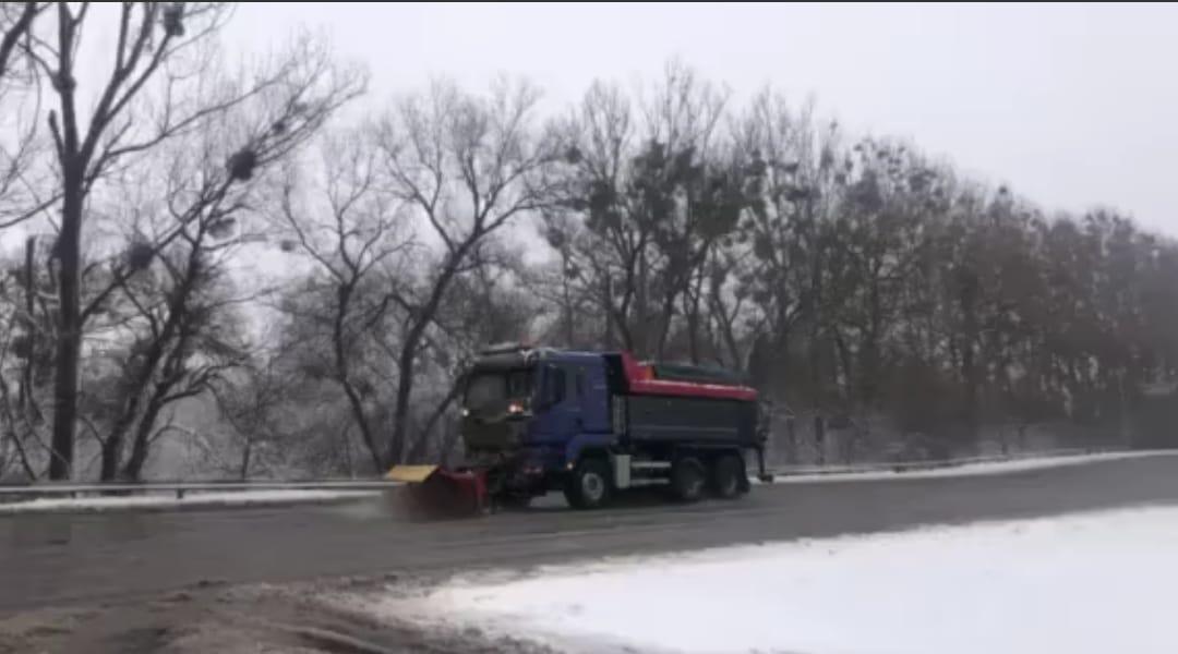 Ситуація на дорогах Рівного складна, але контрольована