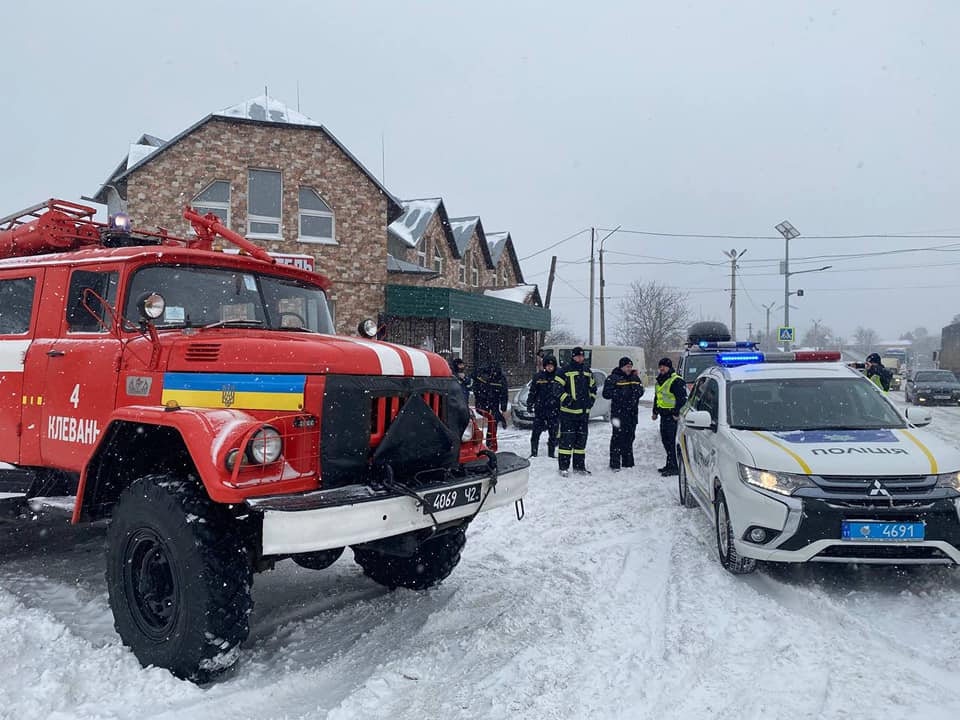 На Рівненщині рятувальники моніторять проблемні ділянки на автошляхах державного значення