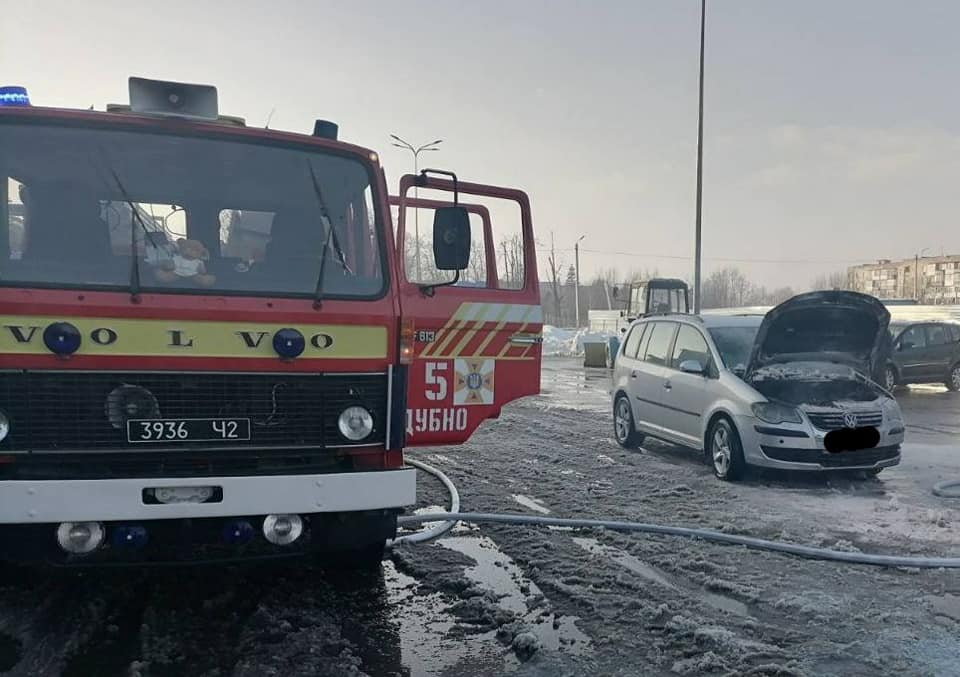 У Дубно під час руху загорівся автомобіль