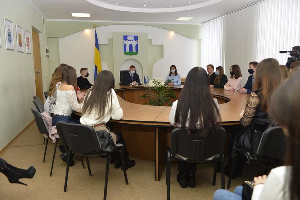 У Рівному нагородили кращих студентів міста