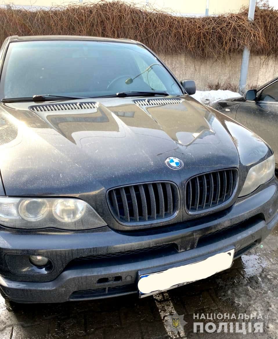 Оперативники Рівненщини розшукали викрадений позашляховик у Житомирі