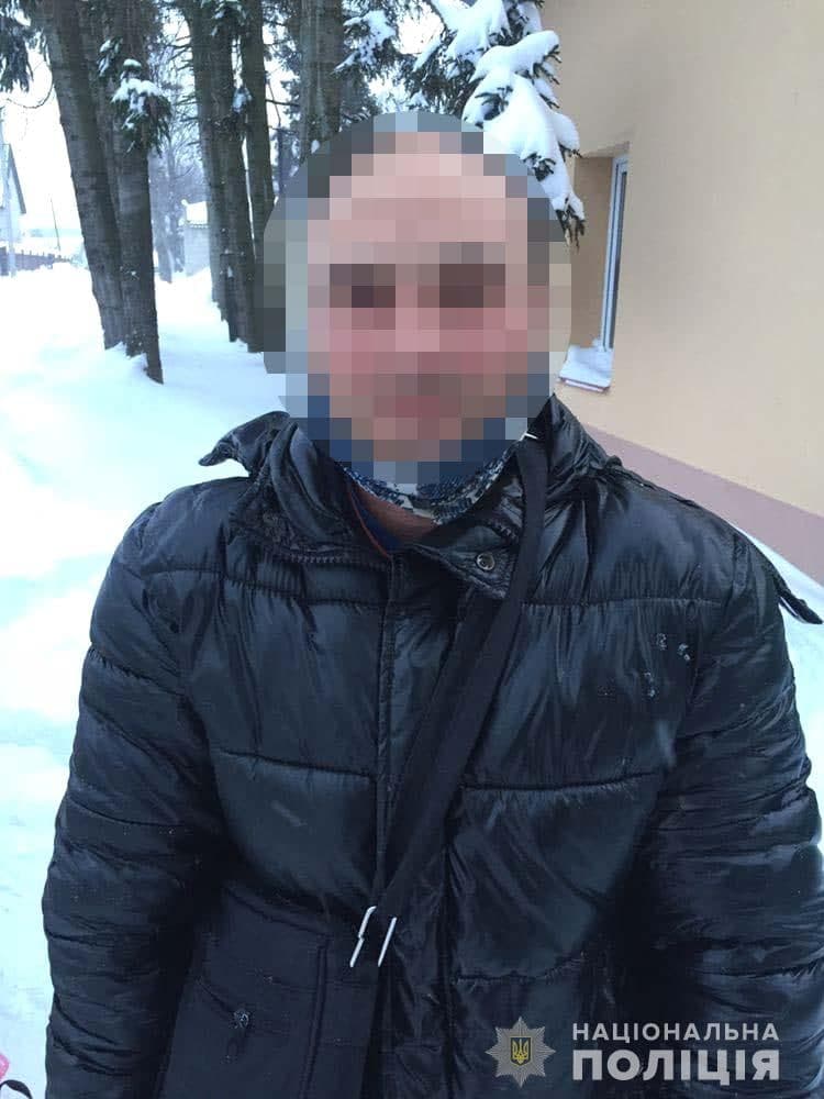 У Рівному поліцейські врятували від обмороження чоловіка