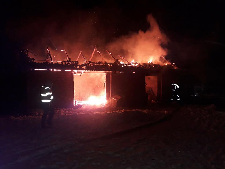 Березнівські вогнеборці ліквідували пожежу у приватному господарстві