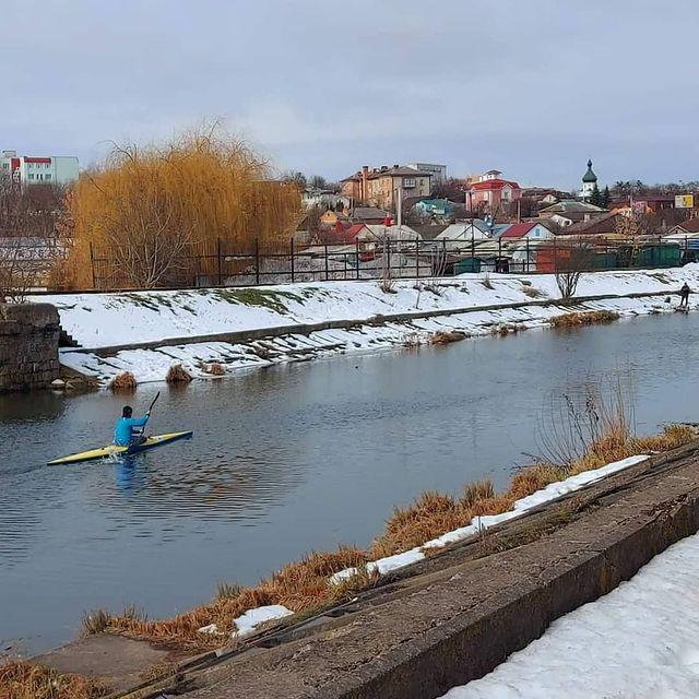 По рівненській Усті пропливають човни