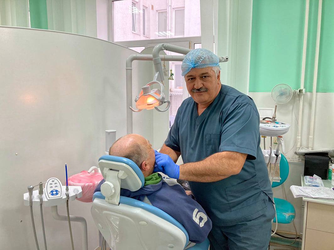 Негласний лідер колективу рівненських медиків святкує ювілей Негласний лідер колективу рівненських медиків святкує ювілей