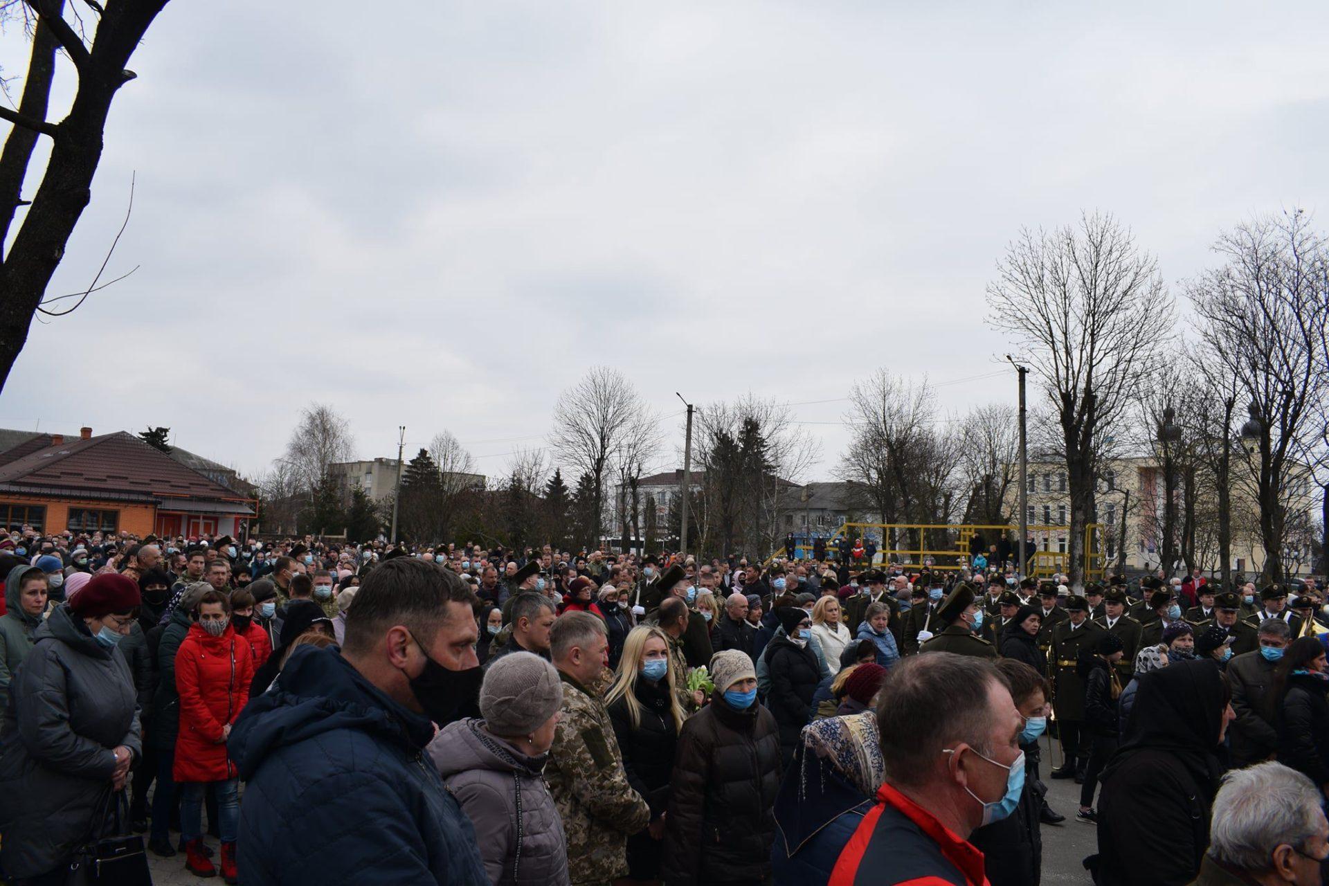 На Рівненщині попрощалися з загиблим на Сході військовим