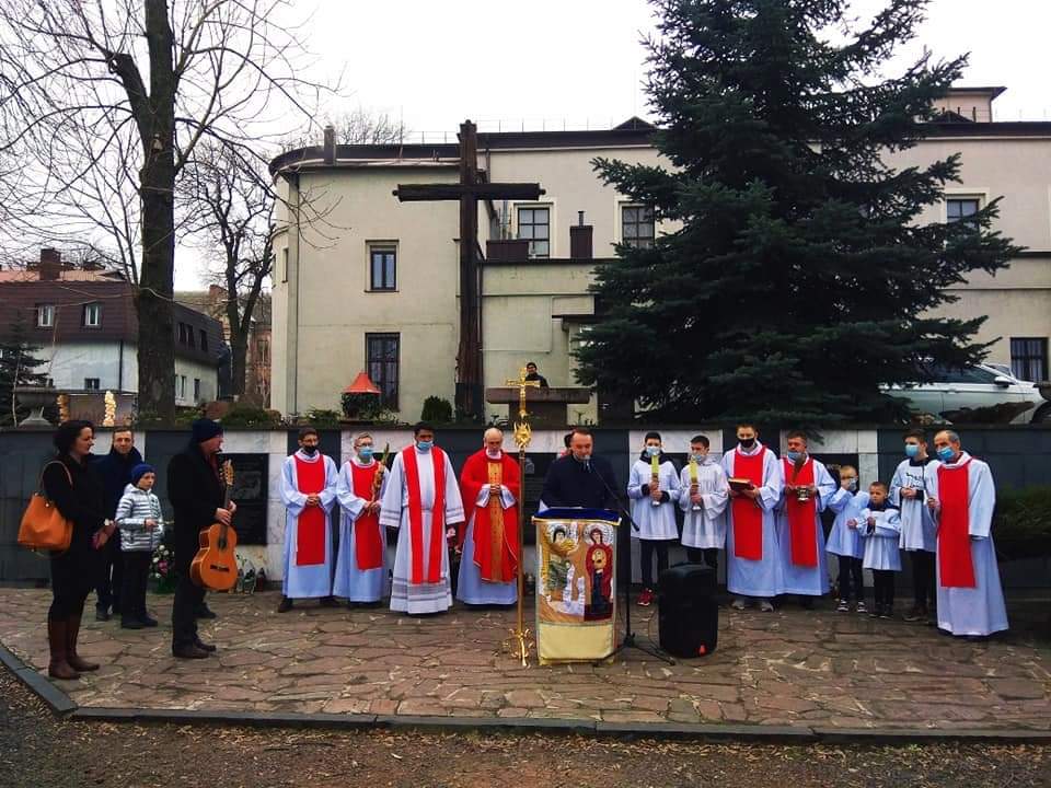 Сьогодні католики всього світу відзначають Свято Входу Господнього в Єрусалим