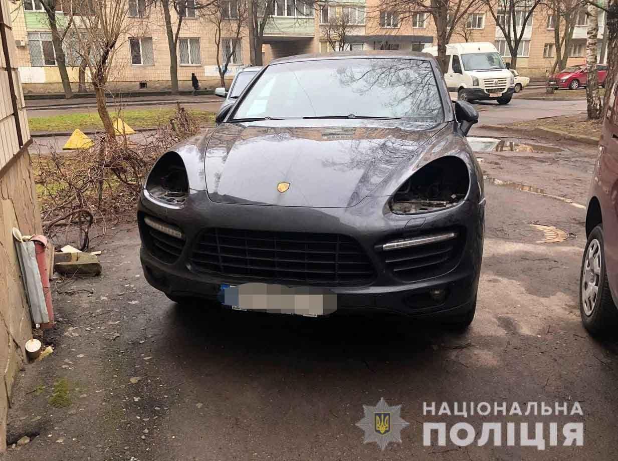 Будьте пильні: на Рівненщині збільшилася кількість випадків крадіжок фар із авто