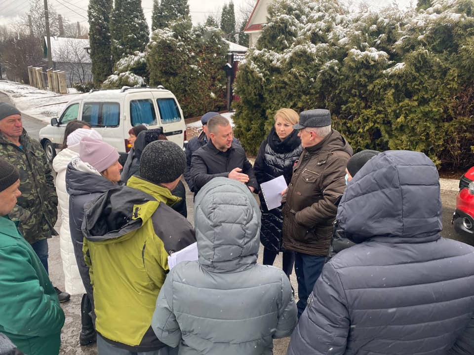 Жителі провулку Шпанівський у Рівному просять обмежети рух авто